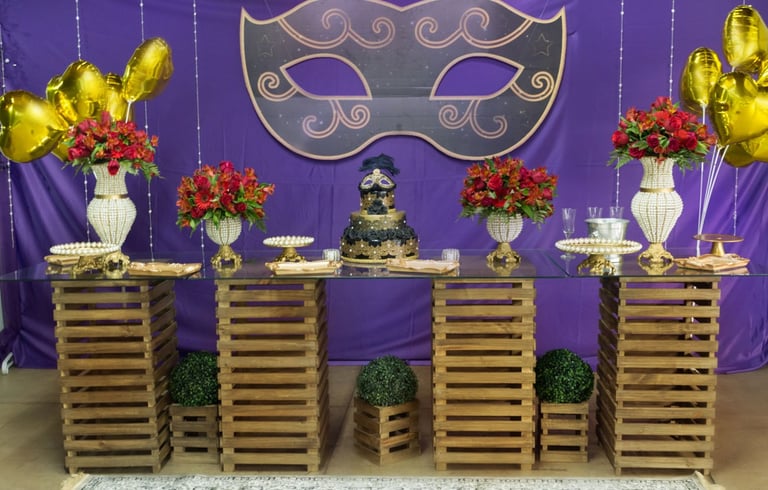 "Decoração de festa de 15 anos com tema máscaras em Artur Nogueira"