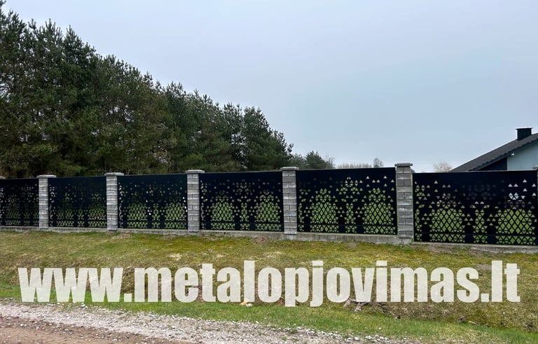 Metalinės tvoros segmentai