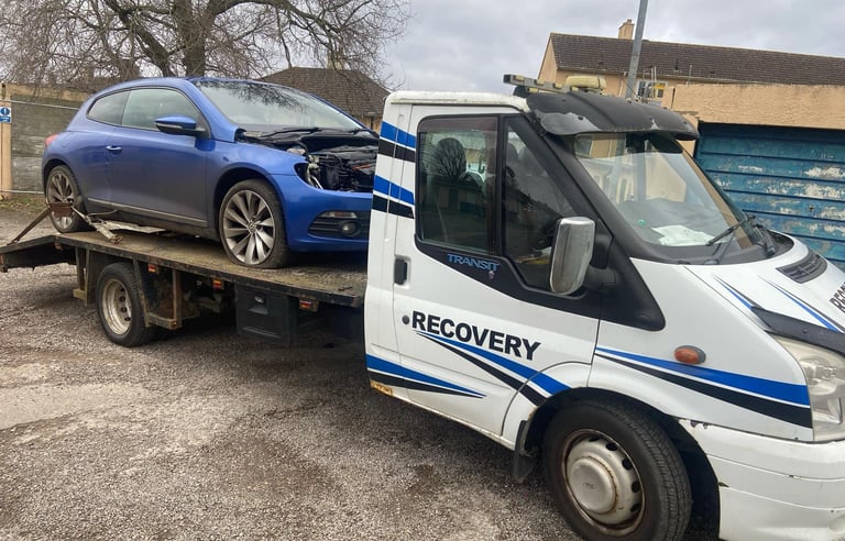 alt="24-hour car recovery service in Worcester by L R Recycling"