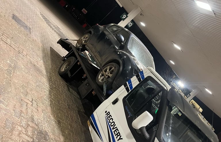 alt="Roadside vehicle recovery truck operating in Malvern"