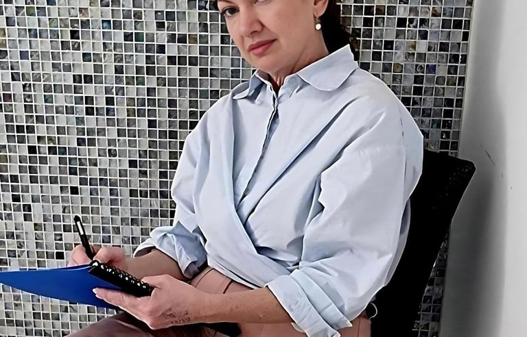 Marisa - clinical hypnotherapist and NLP practitioner