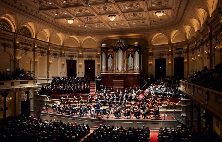 Shiva Soroosh - It’s Close Harmony Christmas Time - Art of Voices