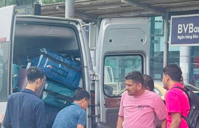 HanoiCarRent.com private car