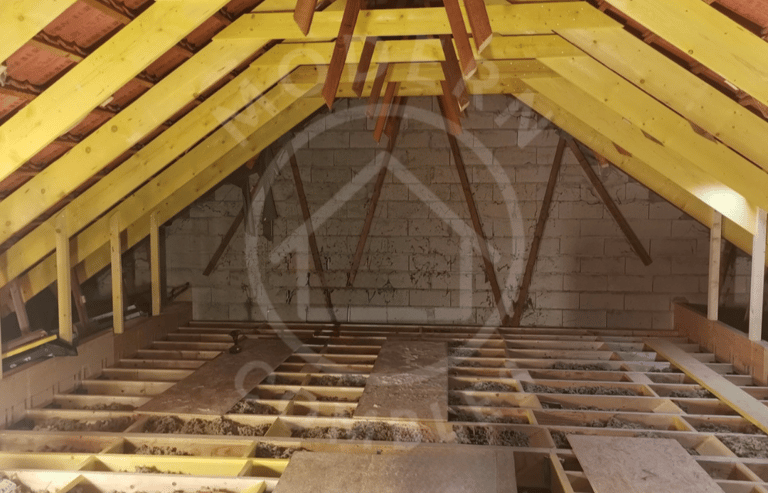 Mise en place du plancher en OSB après la suppression des "W"