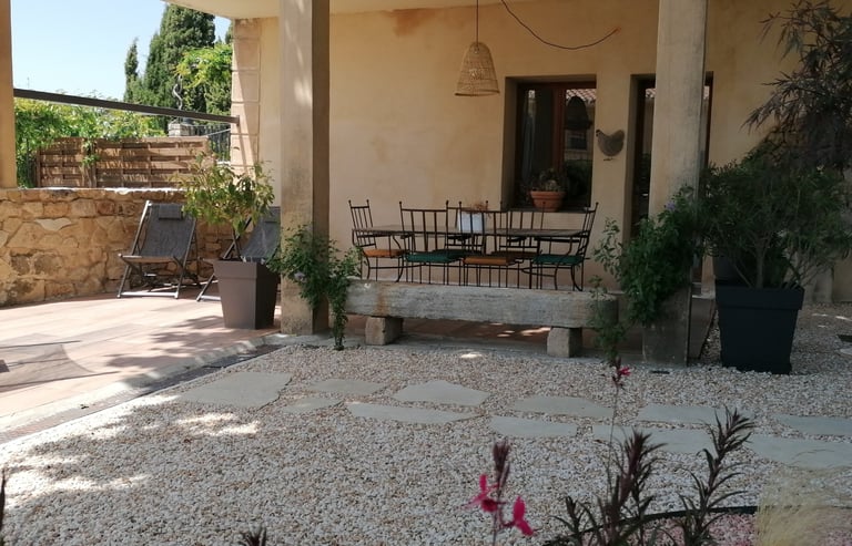 La Maison d'Yvette gîte location de Vacances Le Barroux Provence Mont Ventoux