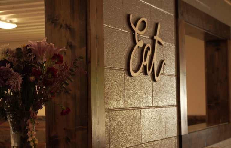 eat at the rustic spoon 