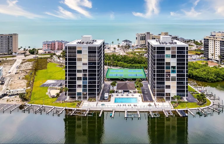 7th Heaven Vacation Rental Aerial View of Buildings