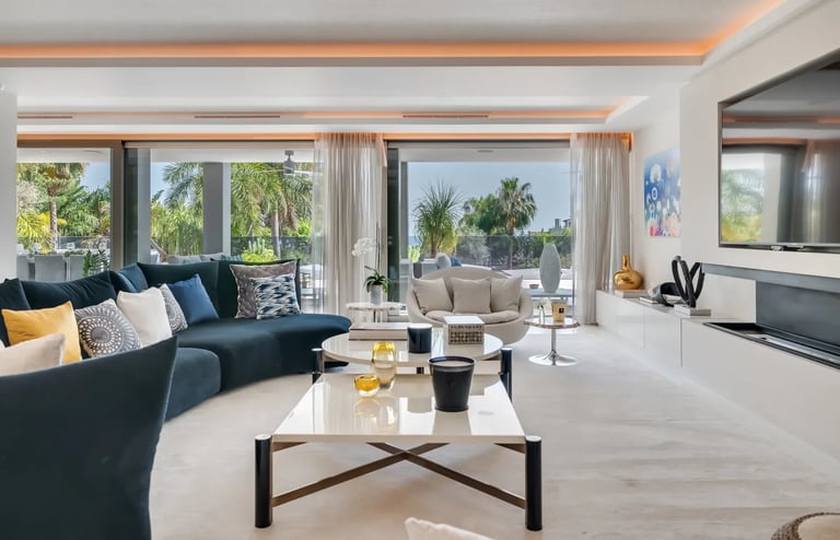 Villa Serenity living room with terrace access
