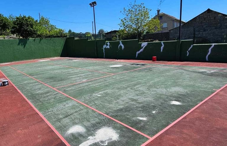 pintor de pistas de padel