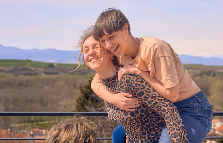 Photo de Marie et Claire de Ô Miracle Traiteur végétal végétarien