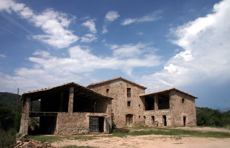vaciado de casas y masías