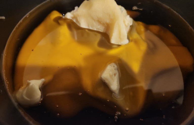 Organic beeswax melting