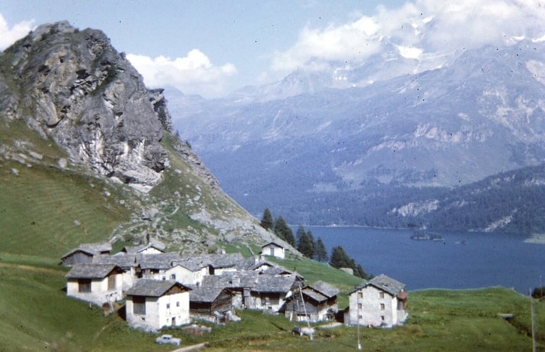 By Donald Judge - 1969 Switzerland Village, CC BY 2.0, https://commons.wikimedia.org/w/index.php?curid=115111622
