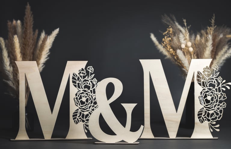 Initiales de mariages en bois. Déco de mariages