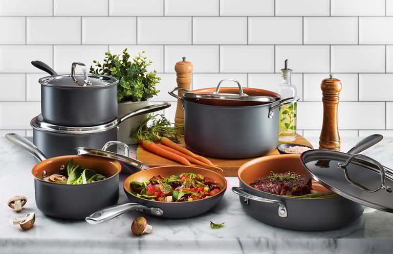 Set of cookwares