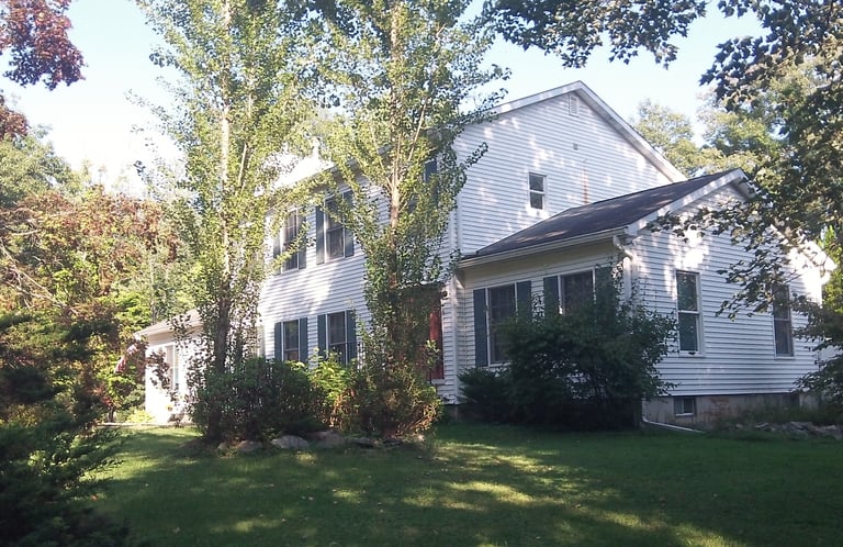 Colonial Newburgh Home