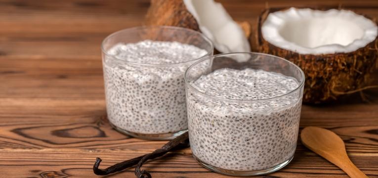 Pudim de coco com chia