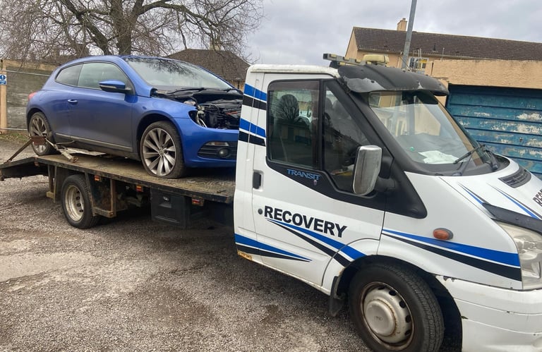 alt="Non-runner van being recovered from Copcut"