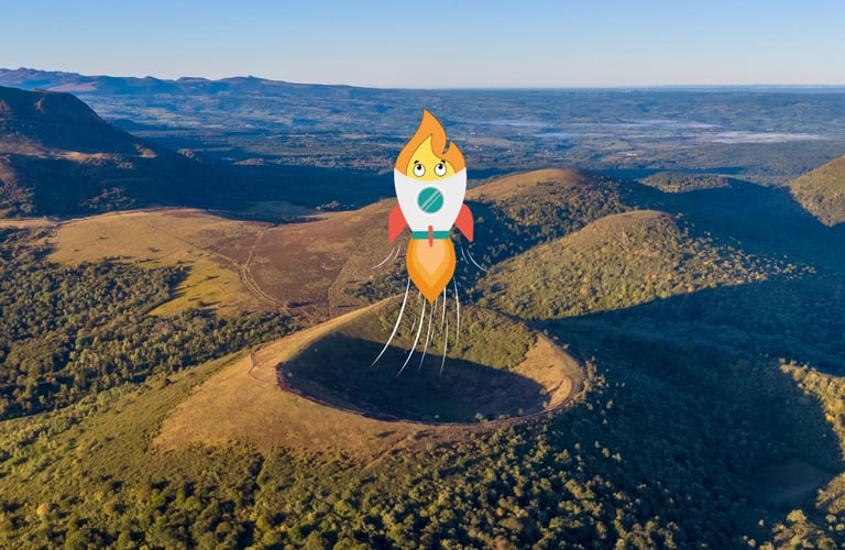 Maxima la petite flamme de MaxThomasBois sur une fusée avec un volcan de l'Auvergne Rhône Alpes