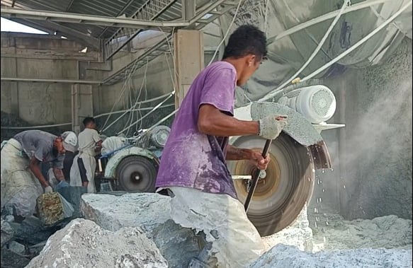 Sukabumi green stone tiles suplier