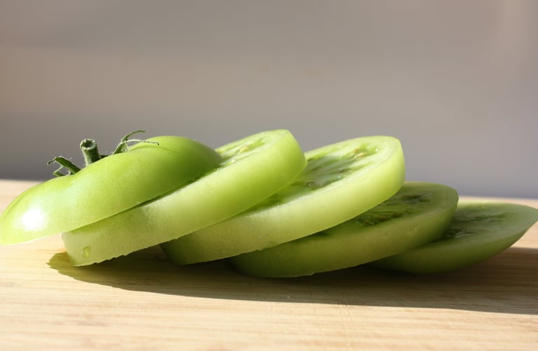 sliced green tomato