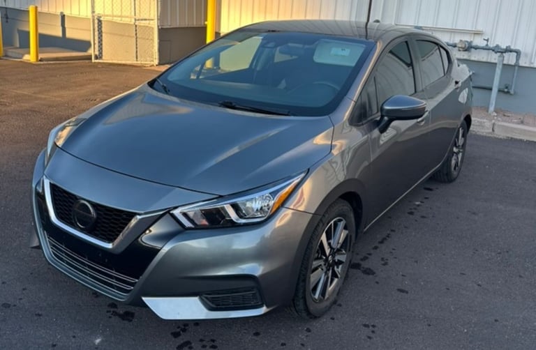 2021 Nissan Versa fuel-efficient weekly rental car for gig drivers in Tucson Arizona
