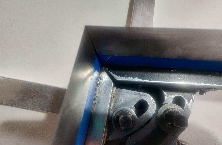 Troqueles corte:  Reparación técnica de troqueles corte Sobre industrial con soldadura de precisión.