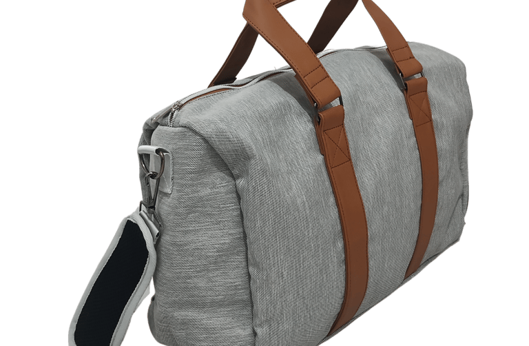 Mochila en tela resistente, con forro interior, ideal para promocionar tu empresa.