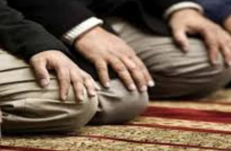 تأثير الإيمان والصلاة : لماذا يقل الاكتئاب بين المسلمين