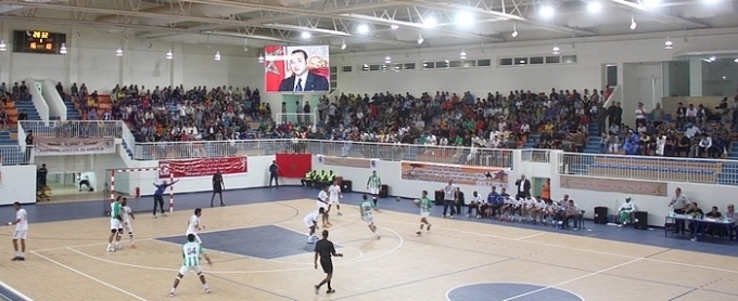 Sol terrain salle de sport PVC Kobraflor dans une salle multisport au Maroc