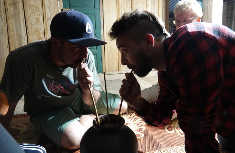 Buvons le Ruon Can avec les minorités ethniques au centre du Vietnam