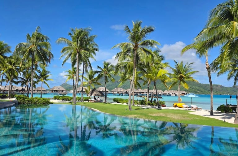 four-seasons-bora-bora-main-pool