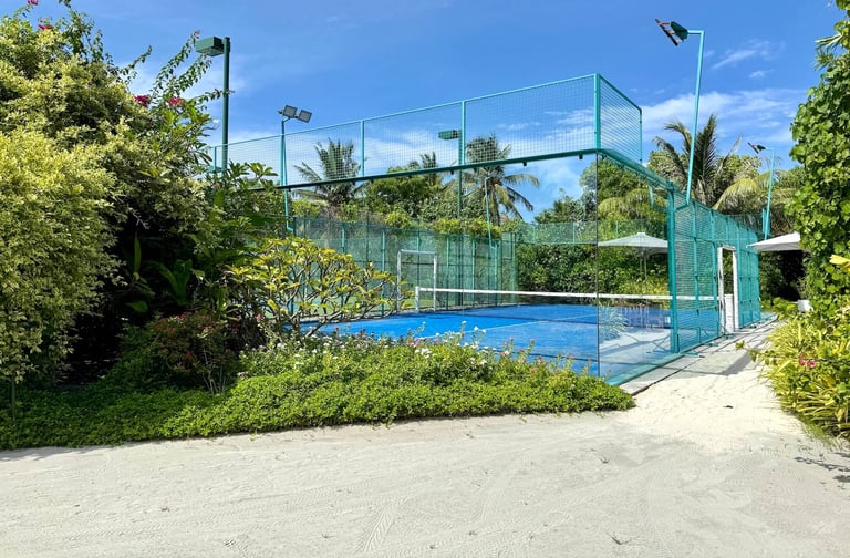 Hurawalhi Maldives padel court