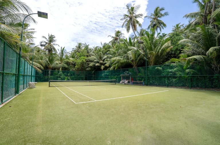 Niyama Maldives tennis court
