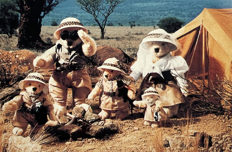 Muffy VanderBear Family teddy bears dressed in African Safari clothes