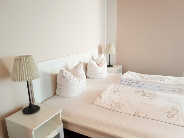 Zimmer-und-gästezimmer-luhmühlen-familie-graue