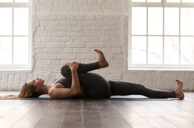 Etirements afin de détendre le corps, soulager les tensions et favoriser le bien-être