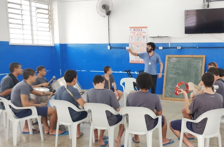 Music workshop at Fundação CASA