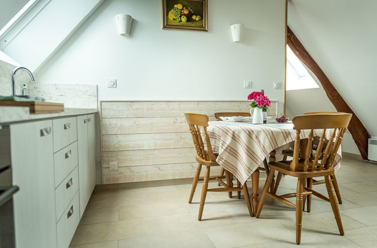 Cuisine moderne mansardé avec tout équipement compris