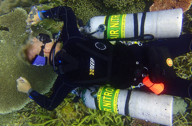 PADI sidemount diver