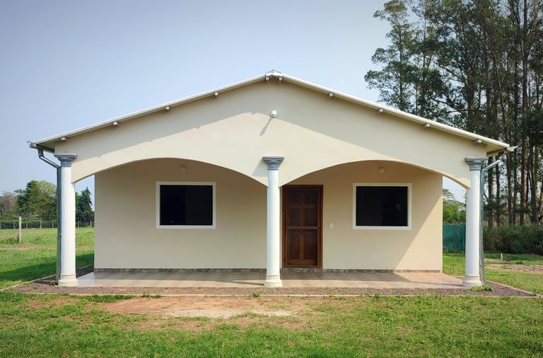 Immobilie mit drei Schlafzimmern in Independencia / Planta Urbana