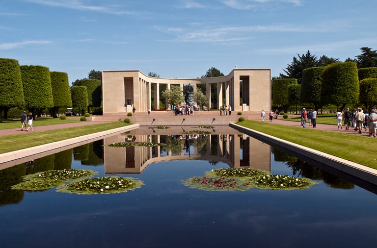 Gîtes de la Cour d'Etienville - Cimetière Américain d'Omaha Beach 