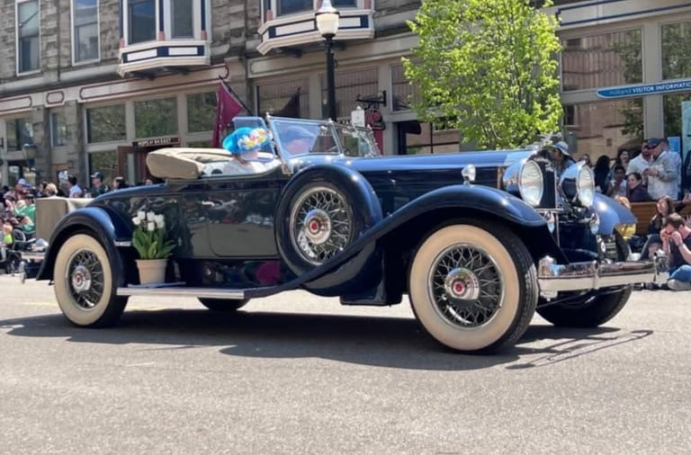 One fun aspect of the Tulip Parade is dressing in period correct attire for your car.