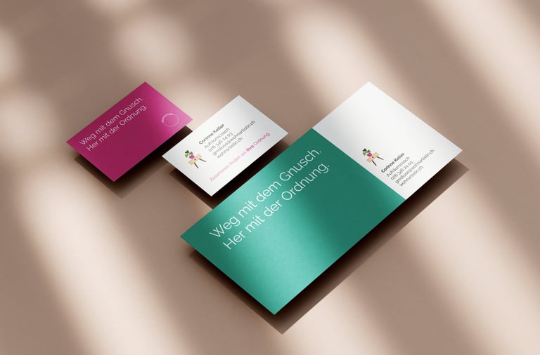 Wohnartistin Visitenkarte in Magenta und Flyer in Türkis