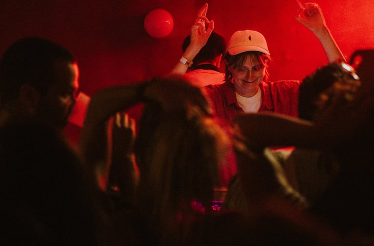 Dj set Barée Masse Le Mazette Paris Juillet 2025