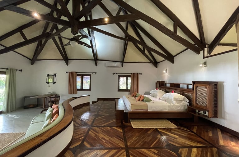 Ravintsara Wellness Hotel (photos courtesy of Expedia)