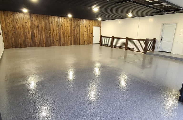 Decorative quartz MMA garage floor with seamless finish
