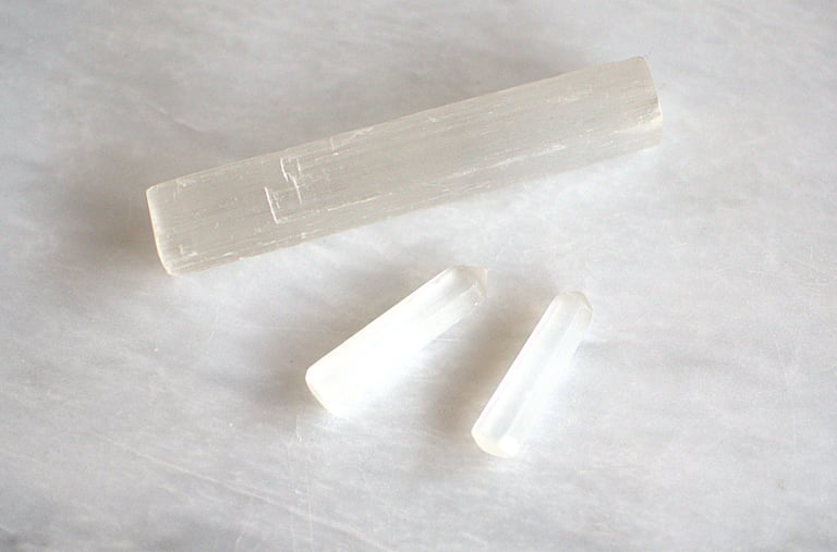 Selenite stick & polished towers with point