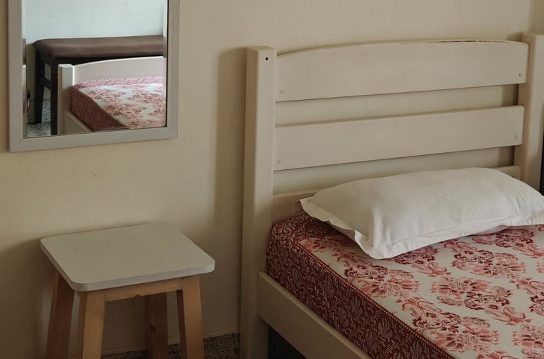 Raahgir backpackers hostel