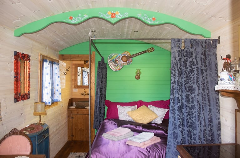 Gypsy caravane bedroom
